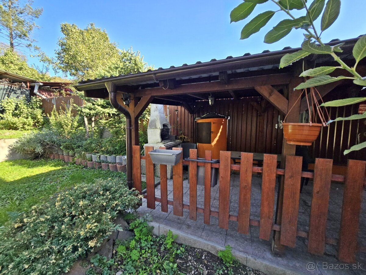 Mestský DOM so záhradou 807 m², 2x kúpeľňa, klíma / Orechová - 18