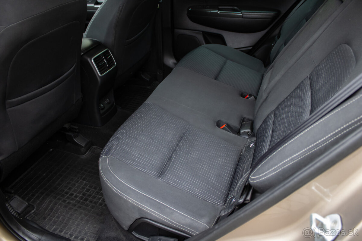 Kia Sportage 2.0crdi 4x4 - 18