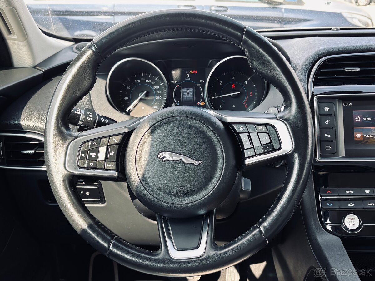 Jaguar F-Pace 2.0D AWD Prestige po veľkom servise - 18