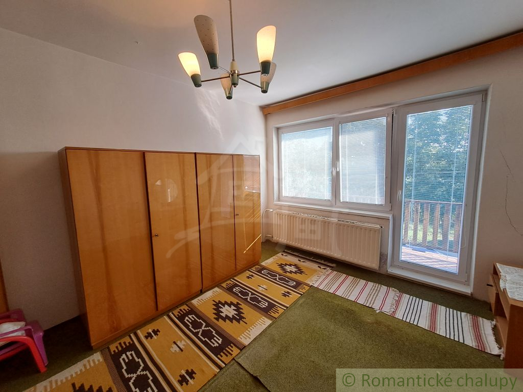 Rodinný 5-izbový dom v kľudnej časti obce Dvorníky - 18