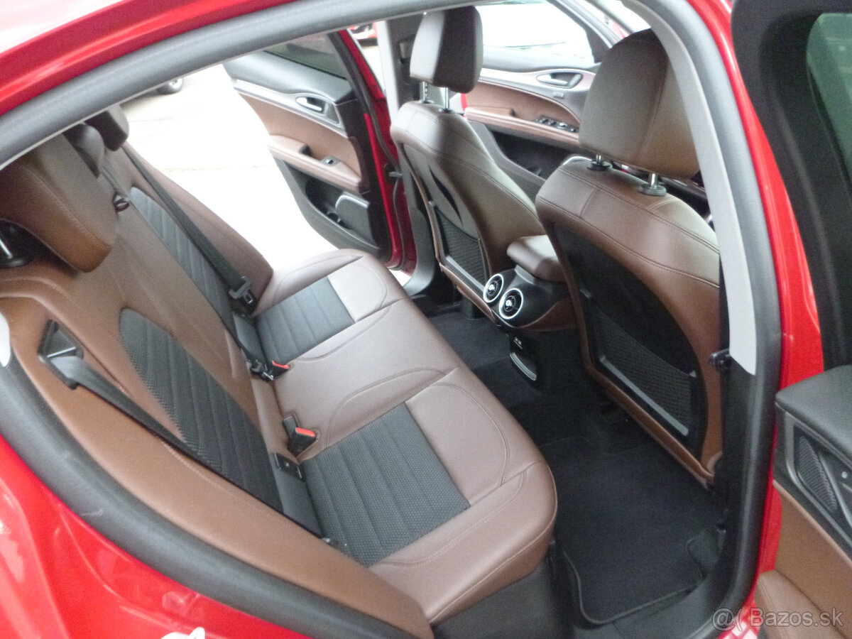 Alfa Romeo Stelvio 2,2 JTD Q4 2020 - 18