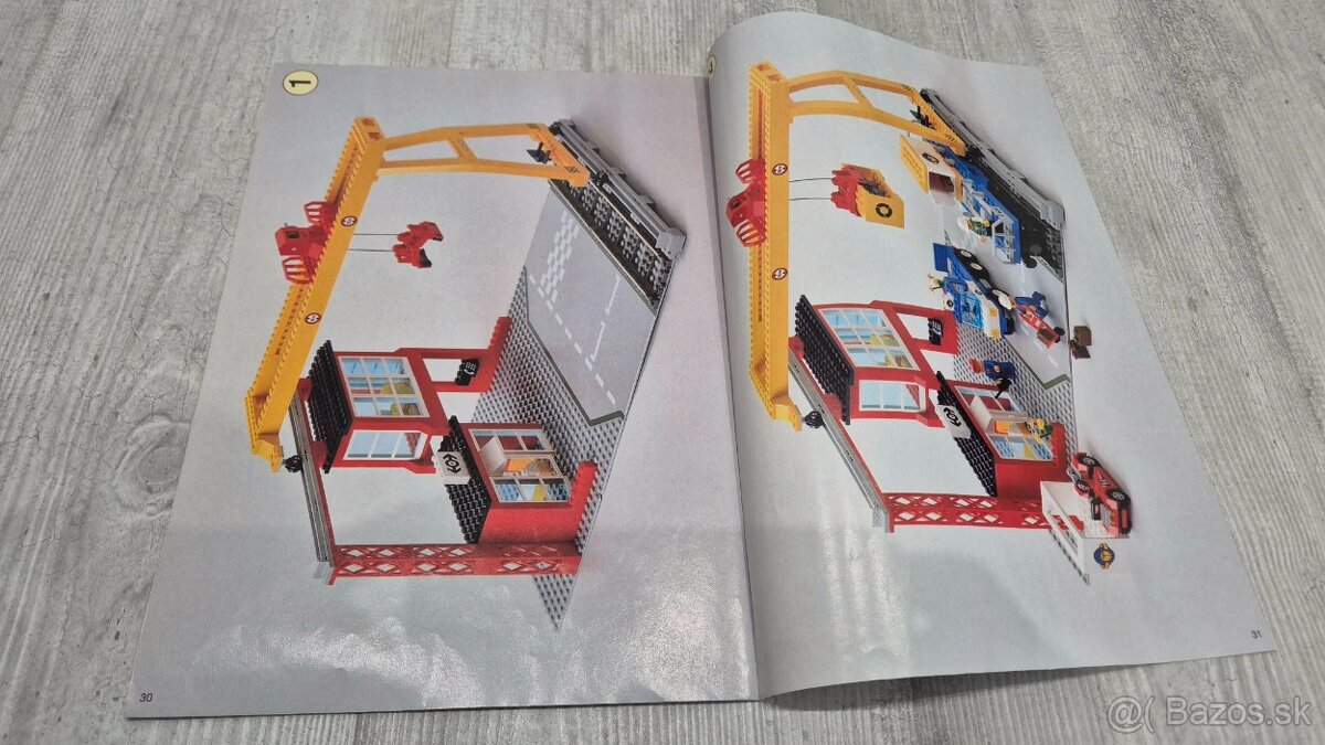 LEGO 4555 9V Train - Cargo Station - 18