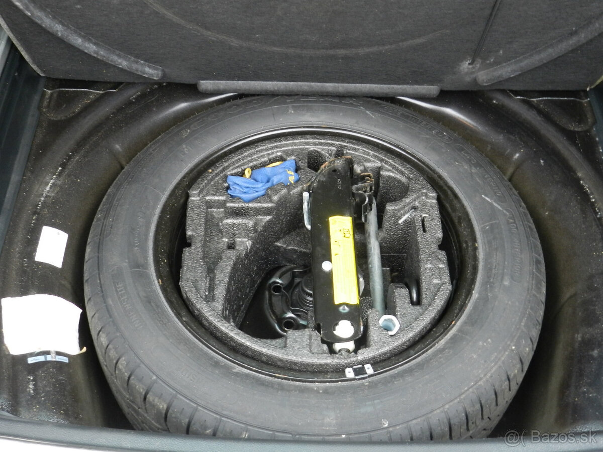 Škoda Superb Combi 2.0 TDI CR DSG - 18