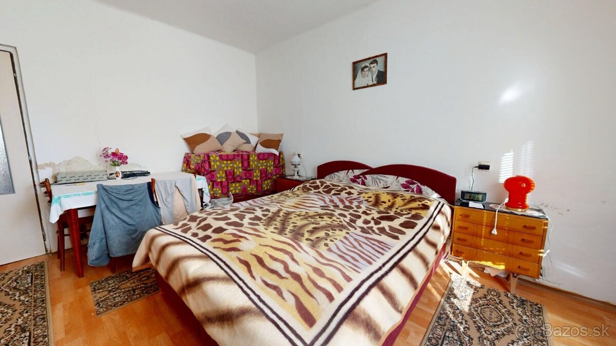 Rodinný dom na polosamote s úplným kľudom a pohodlím. - 18