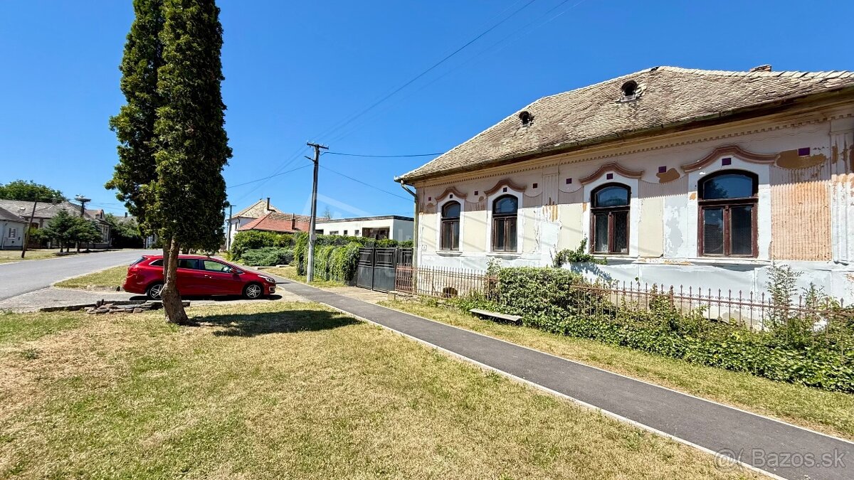 Znížená cena Dva domy s nadrozemerným pozemkom, vhodné na t - 18