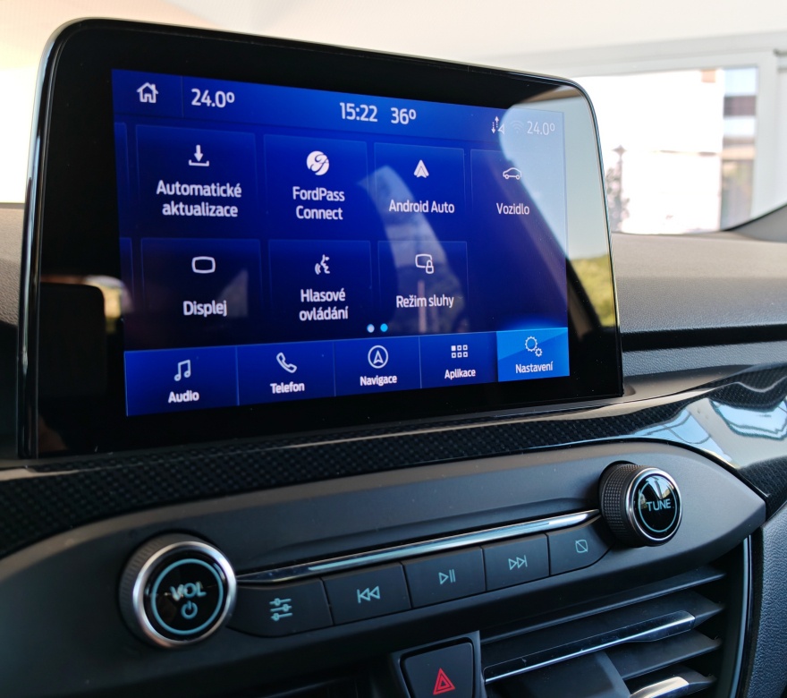 Ford Focus Kombi 1.5 TDCi EcoBlue ST-Line A/T//AJ NA SPLÁTKY - 18