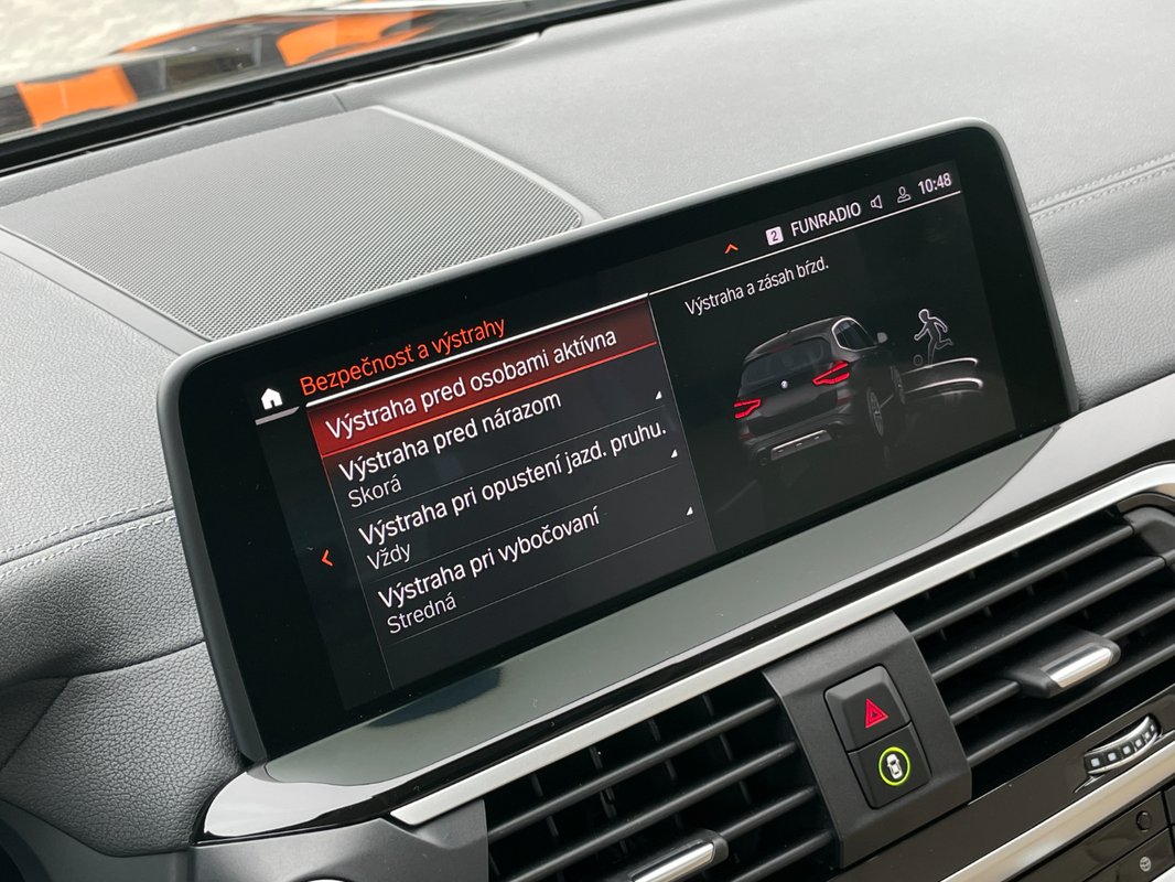 BMW X3 Luxury Line xDrive 20i A/T - 18