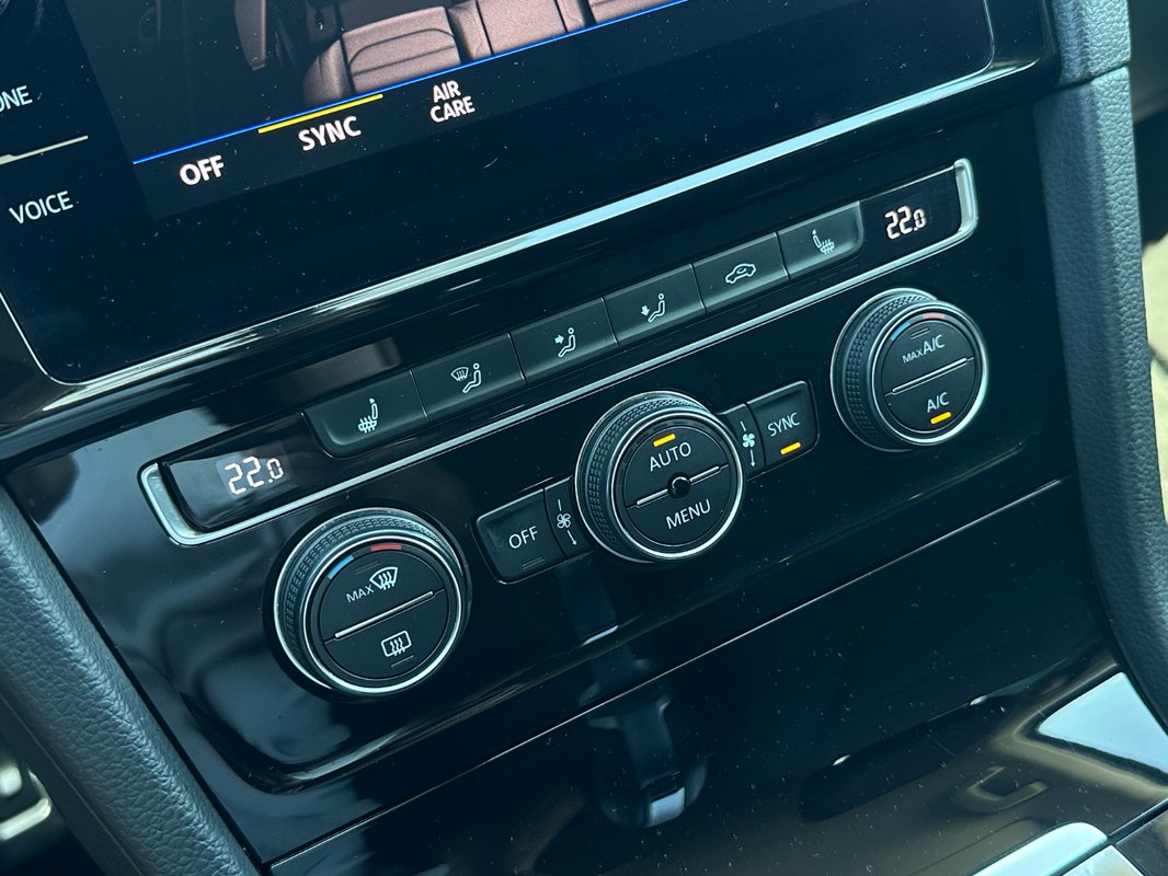 Volkswagen Golf Variant SOUND 2.0 TDi DSG - 18