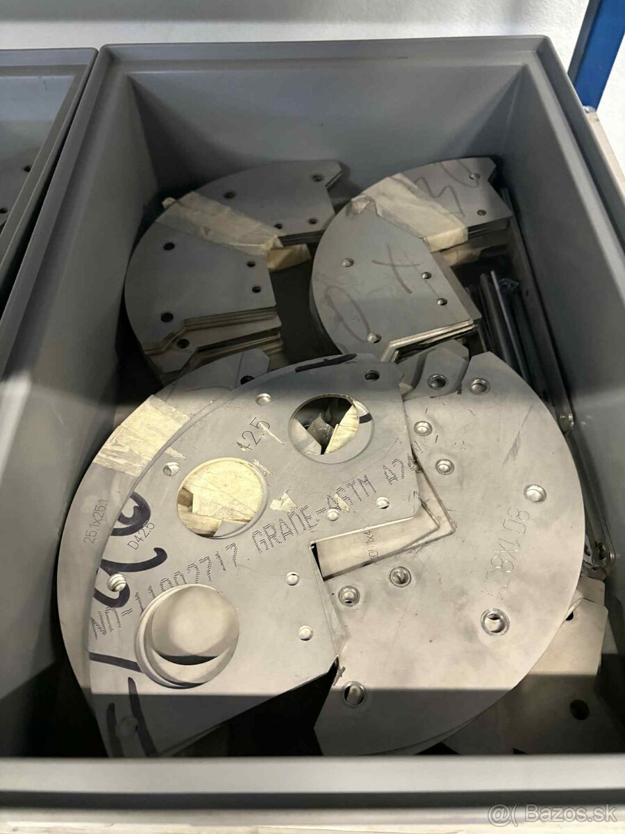 Laserový rezací stroj s 3D pálenim - 18