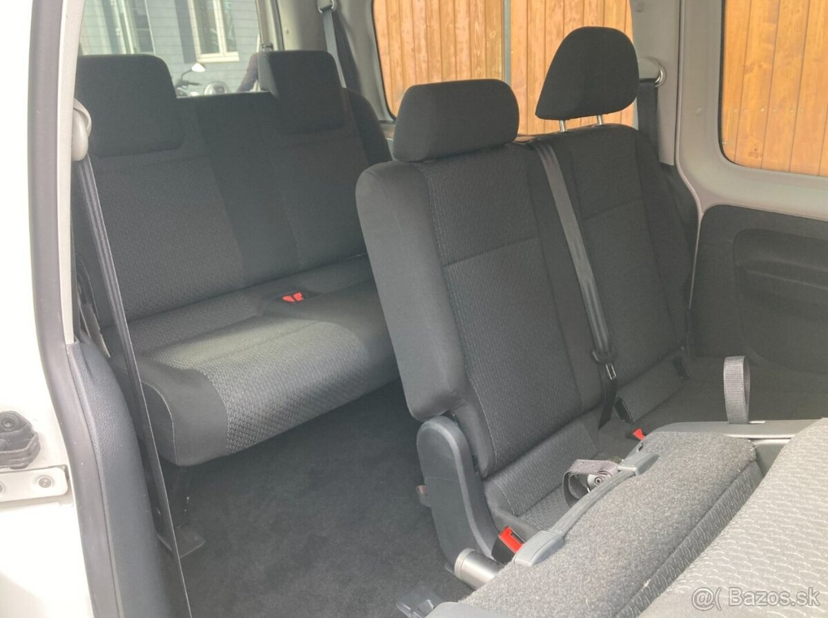 VOLKSWAGEN CADDY MAXI 1,4 TSi 7míst 150 koní - 18