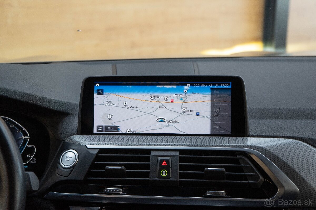 BMW X3 xDrive30e A/T - 18