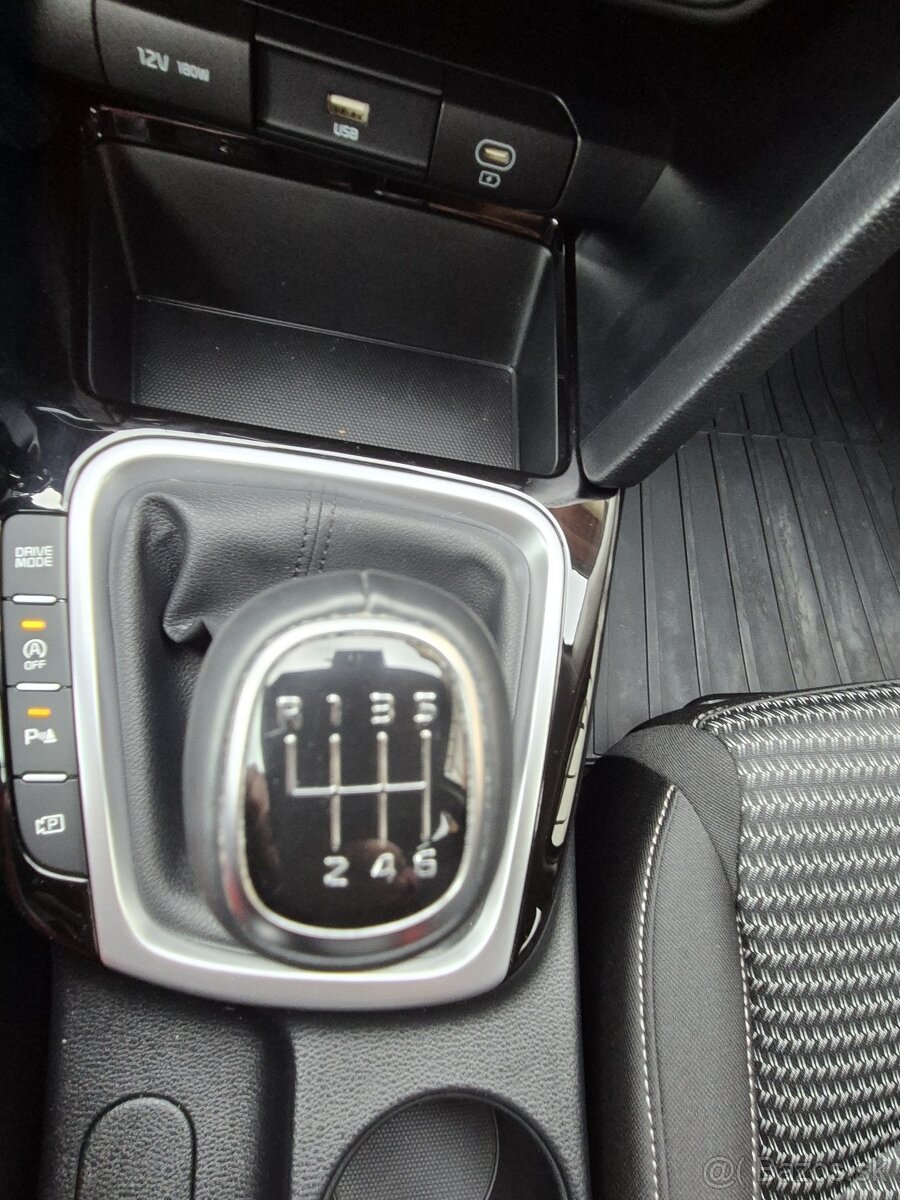 Kia Ceed SW 1.6 CRDi MHEV Gold - 18