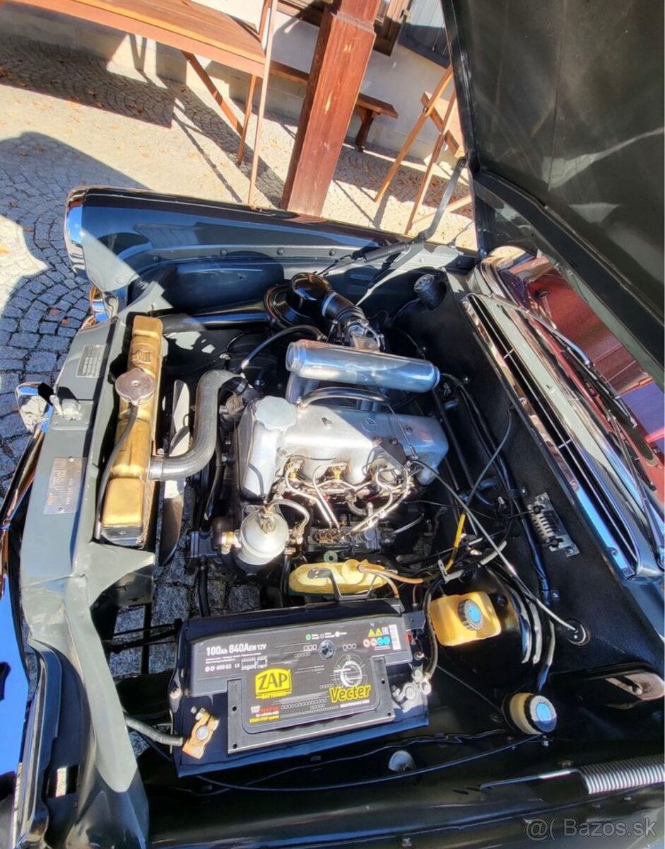 Mercedes-Benz E W110 200D - 18