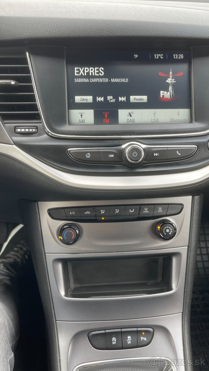 Opel Astra Caravan 1.5 CDTi 77kW M6 - 18