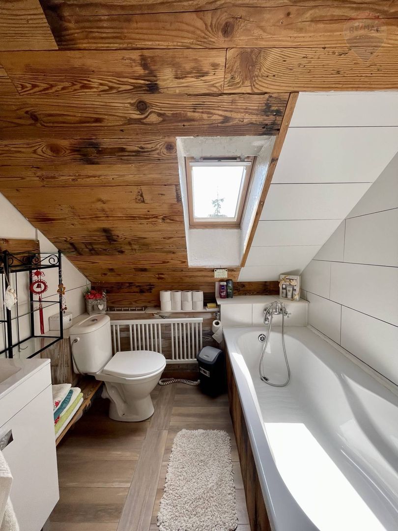 REZERVOVANÉ: Rodinný dom na rekreačné využitie v turisticky - 18