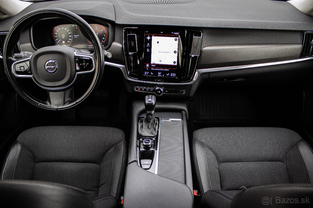 Volvo V90 CC Cross Country D5 AWD, 173kW, A8 - 18