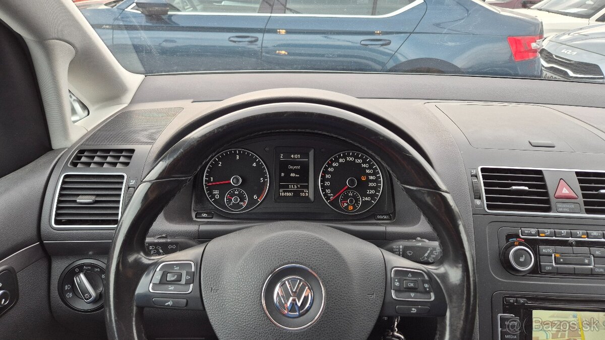 Volkswagen Touran 2.0 TDI Cross 7 miestne - 18