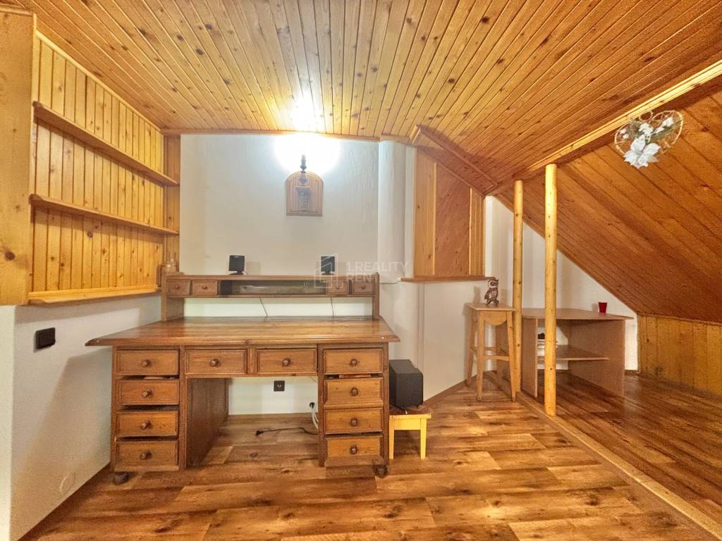 Na predaj jedinečné rodinné sídlo v prekrásnej prírode obce - 18