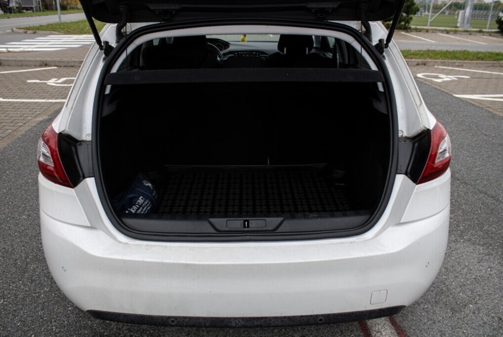 Peugeot 308 1.2 e-THP 130k Allure - 18