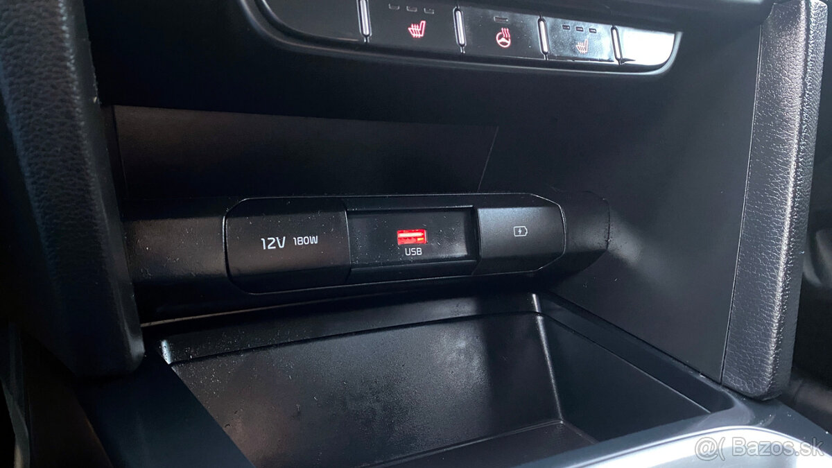 Kia Ceed SW 1.5 T-GDi Silver 118kW 6/2022 29000km TOP - 18