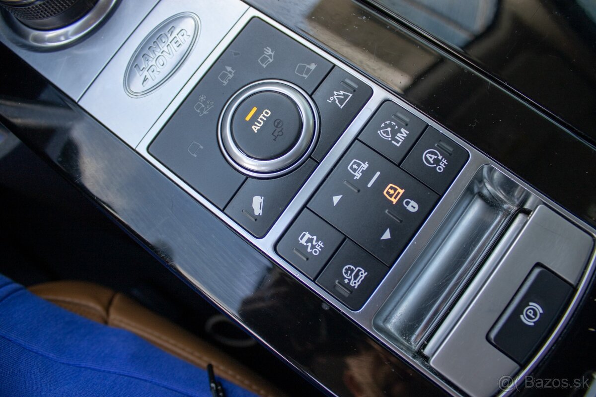 Land Rover Discovery 3.0L TD6 HSE AWD A/T. - 18