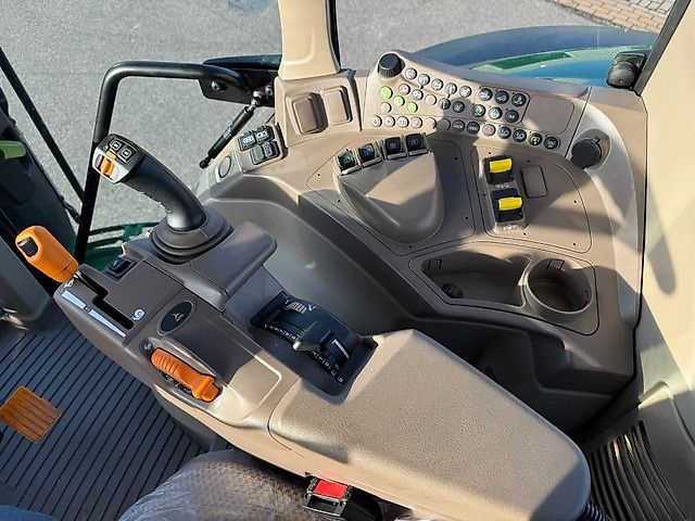 John Deere 6M200 DEMO - 18