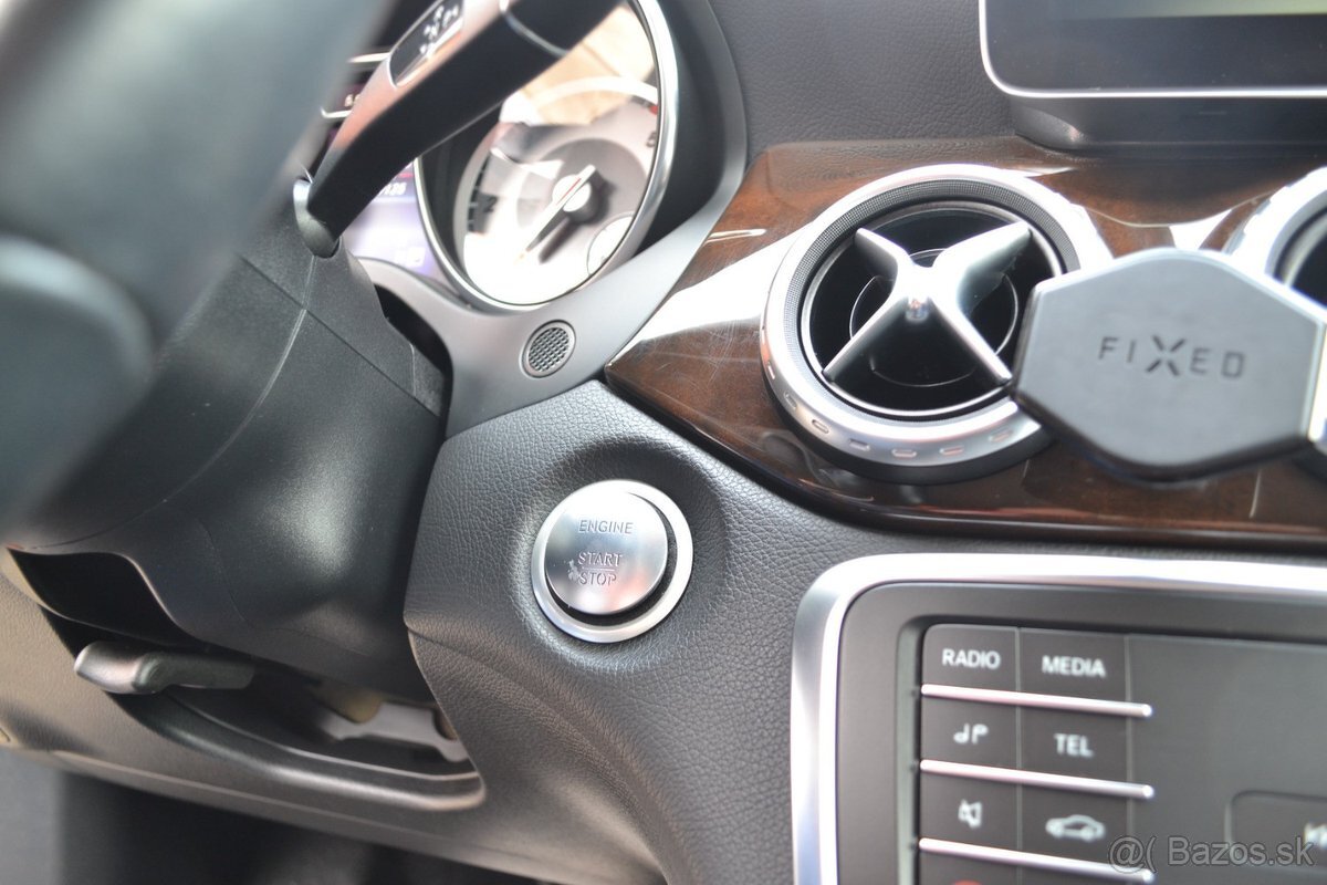 Mercedes-Benz GLA 180d A/T AMG Line - 18