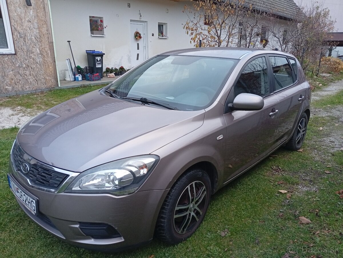 Kia Ceed 1.6 benzin 2011 - 18