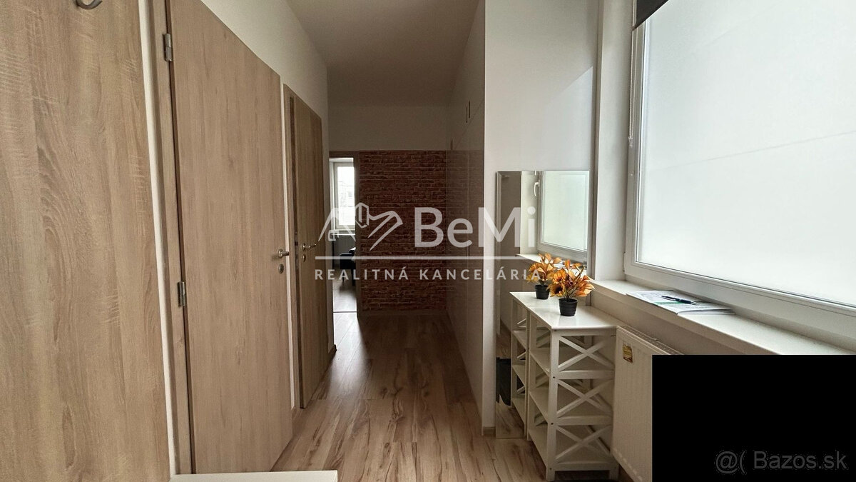 3 izbový byt, Banská Bystrica, terasa, vírivka, parkovaníe - 18