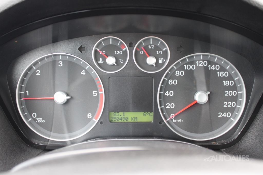 Ford C-Max 1,6 TDCi 66 kW - 18