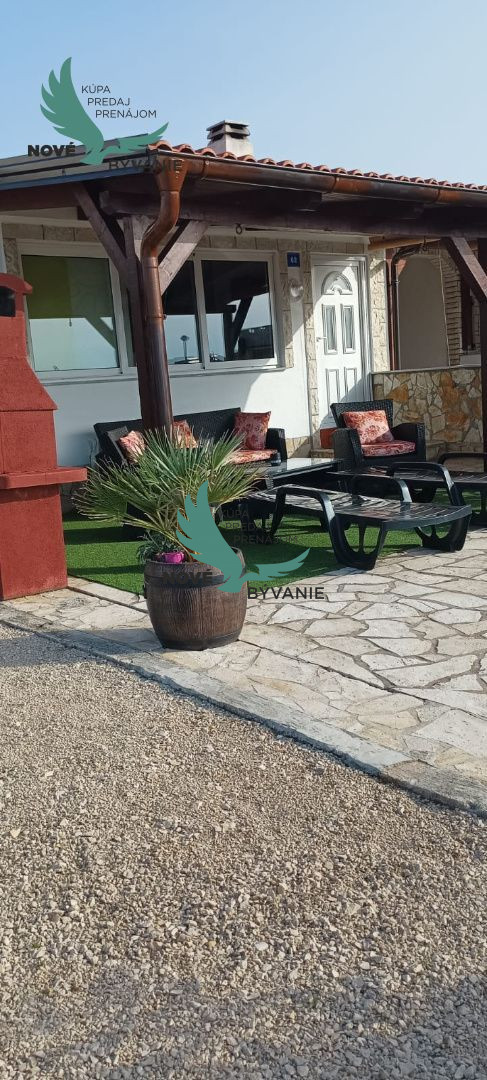 Dom v prvej rade od mora 2x apartmán s výhľadom na more a st - 18