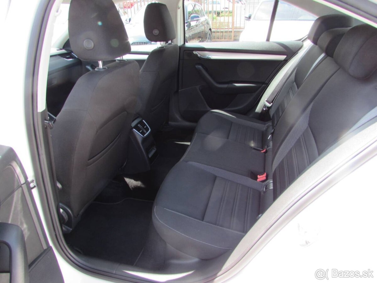 Škoda Octavia 2.0 TSI Ambition DSG - 18