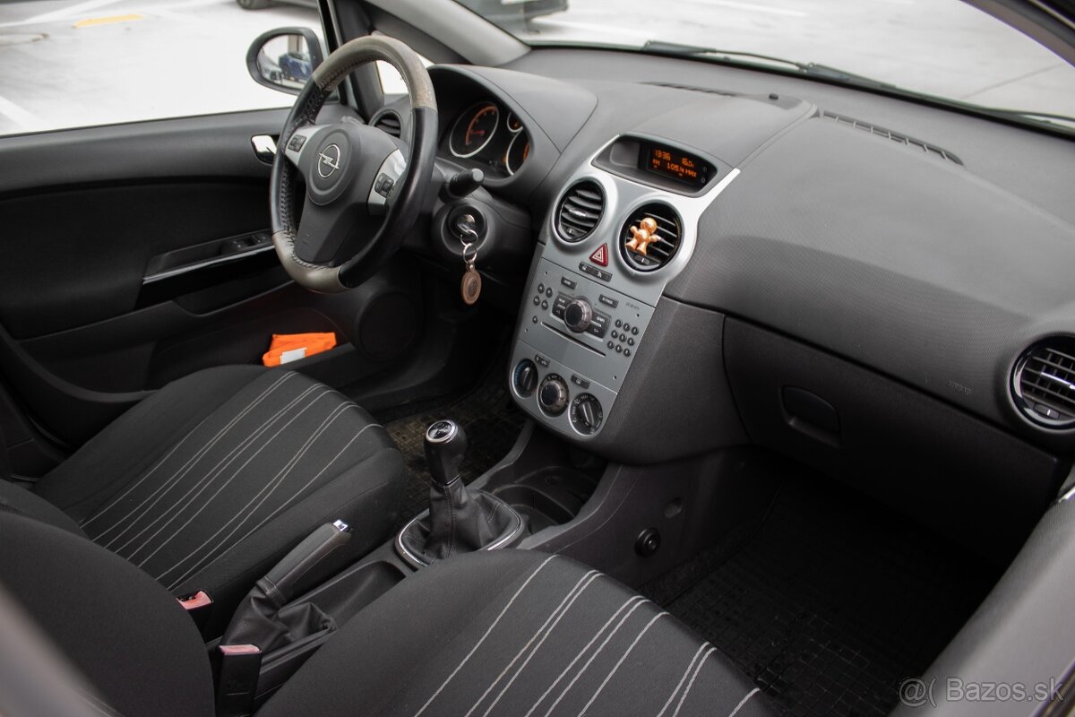 Opel Corsa 1.2 16V Enjoy - 18