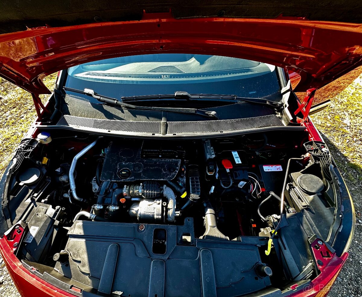 Predám Peugeot 3008 1.6blueHDI automat 2017 - 18