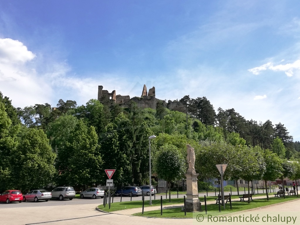 Rozsiahly pozemok na výstavbu v okrajovej časti Divína - 18