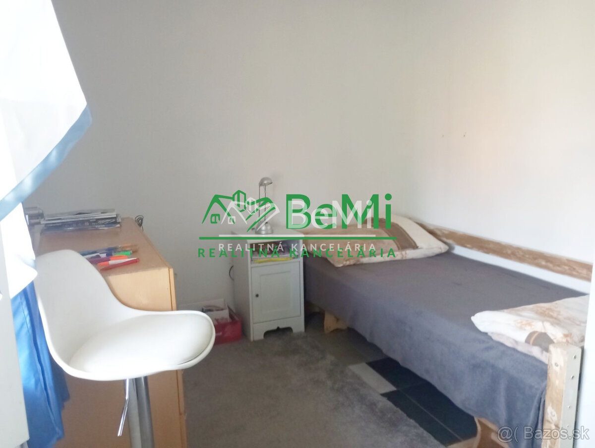 Predaj dvojgeneračného rodinného domu - Tekovské Lužany ( 02 - 18