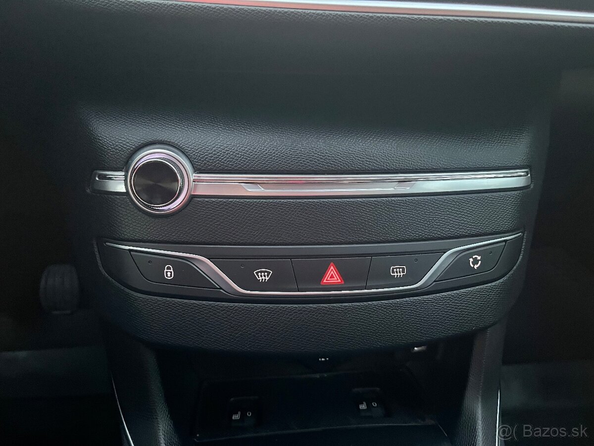 Peugeot 308,1.5 Blue HDi-96kw, rok 2020 - 18