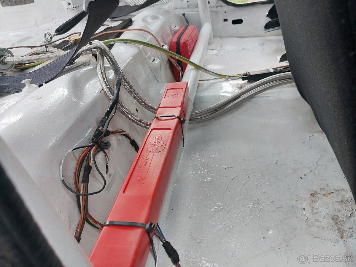 Pretekárske auto Renault Clio 1 - 18