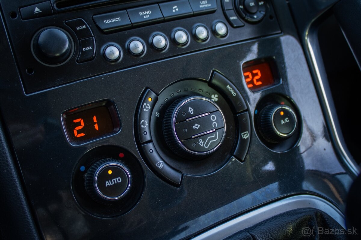 Peugeot 3008 1.6 VTi Anniversary Pack 88kW - 18