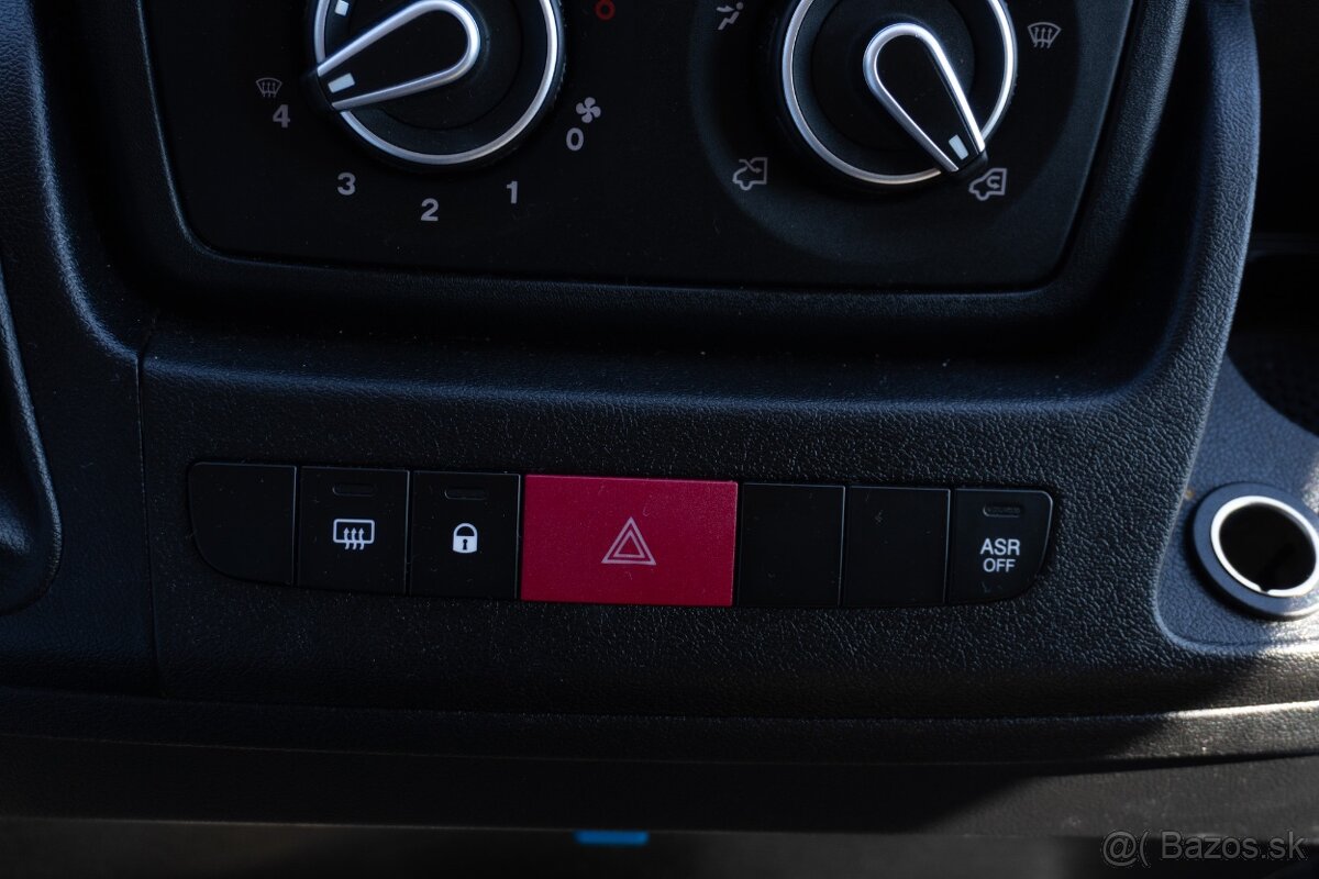 Peugeot Boxer 2.2 BlueHDi 165k L4H3 - 18