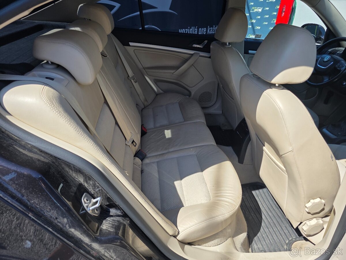 Škoda Octavia 1.8 TSI Elegance - 18