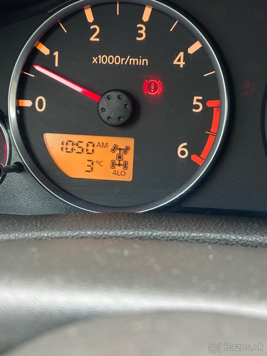 Nissan Pathfinder - 18