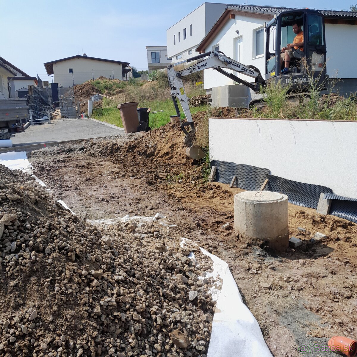 Pokladka zámkovej dlažby, ploty,schody - 18