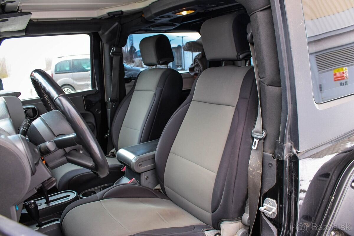 Jeep Wrangler 2.8 CRD Sport A/T - 18