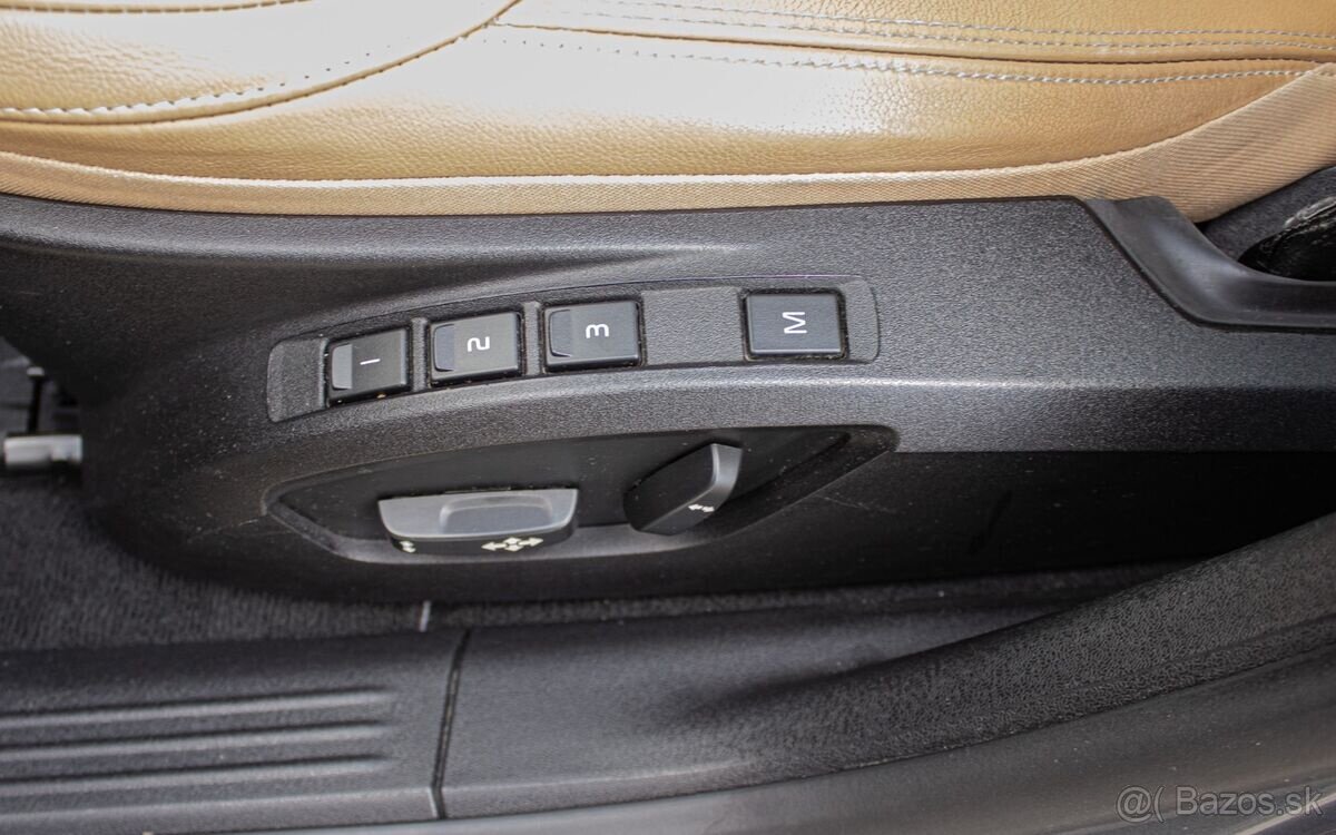 Volvo V40 D2 2.0L 120k Inscription - 18