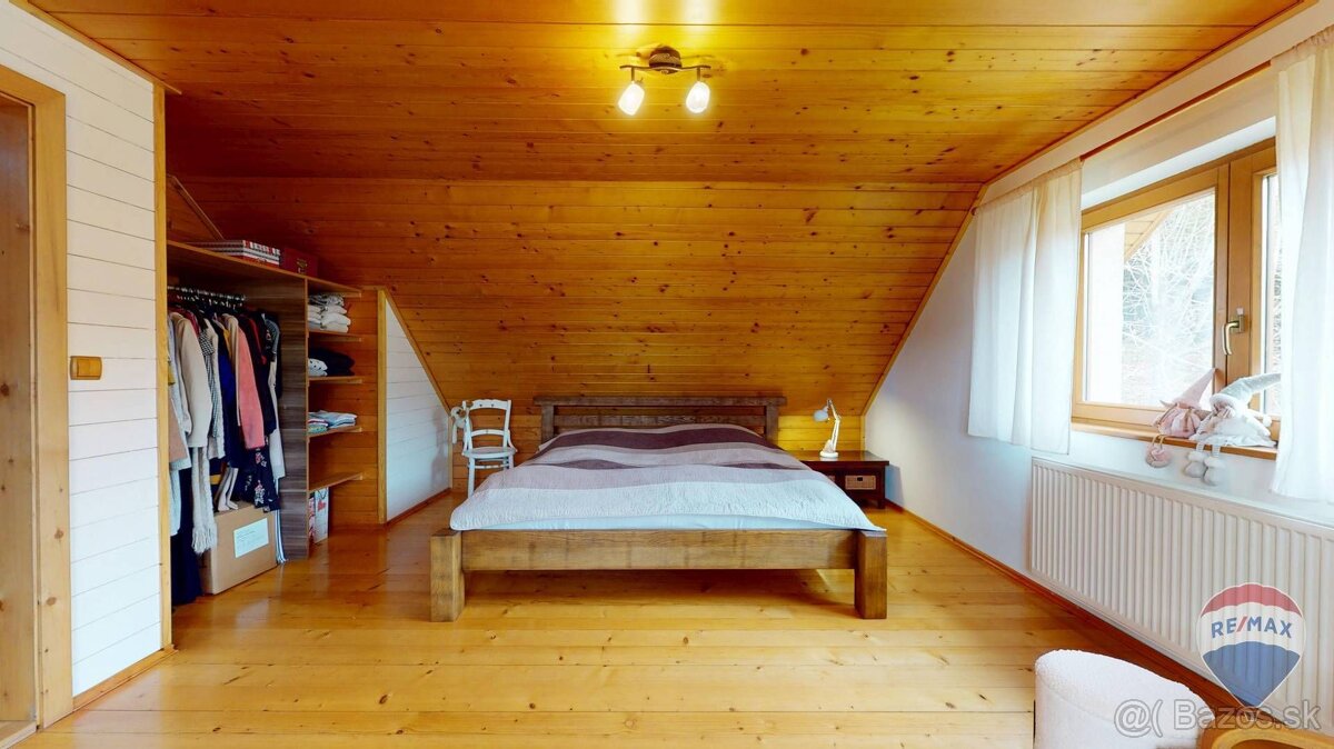 Na predaj charizmatický RD, ktorý ponúka pokojné bývanie v l - 18