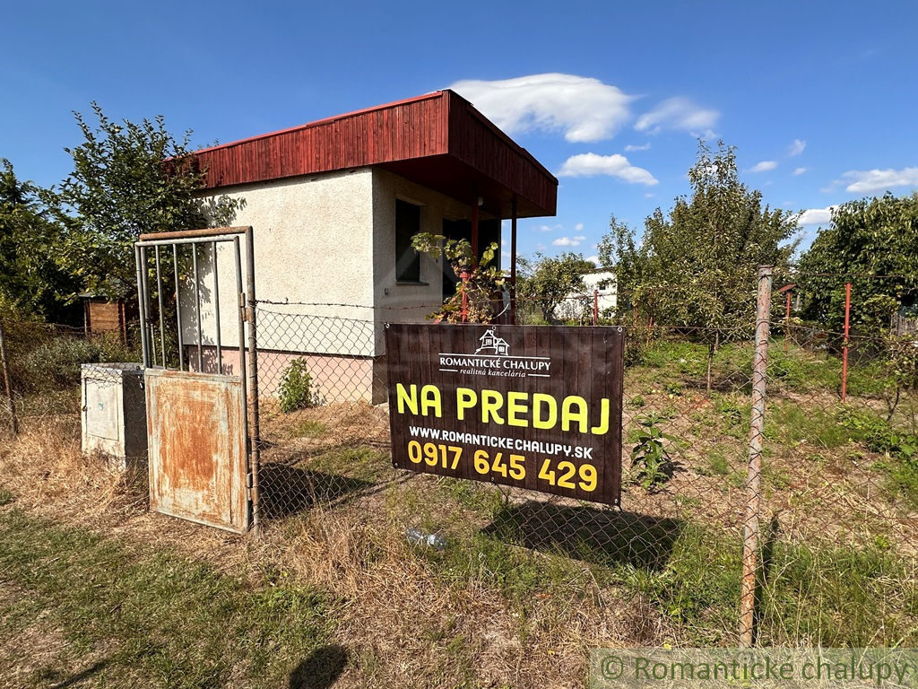 Na predaj záhradná chatka neďaleko rybníka – Nové Zámky, č - 18