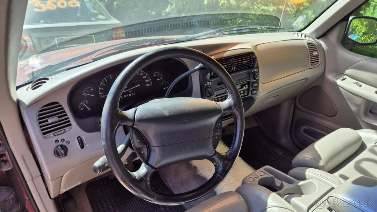 Ford Explorer 4,0i 1995 4x4 - 18