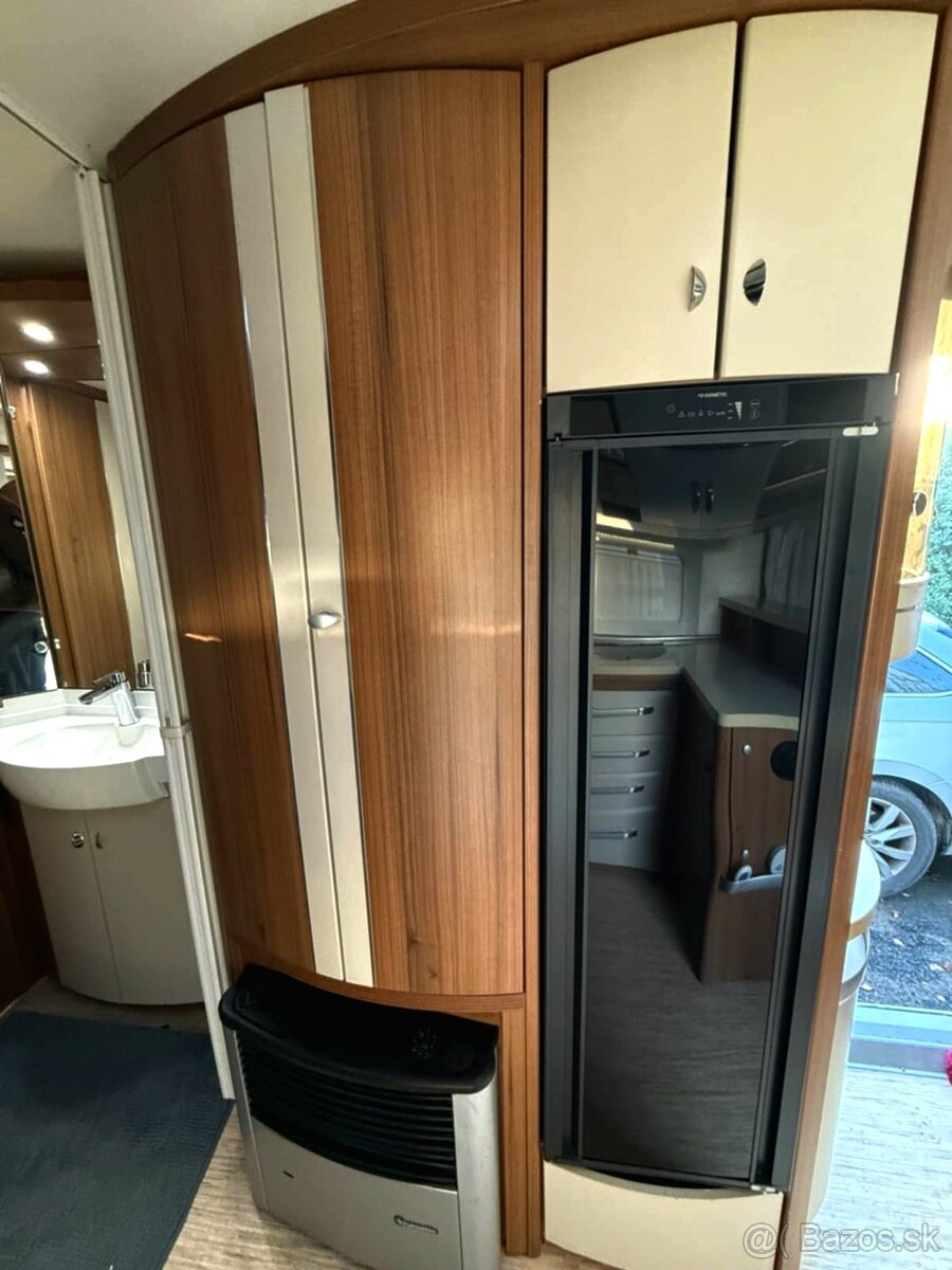 Karavan Hobby 560 Premium - 18