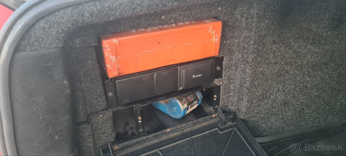 Predám Škoda Superb 1.9 TDI 96 kW Elegance Tiptronic bez DPF - 18